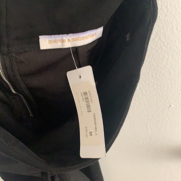 Black mid length skirt with slit - Picture 3 of 3